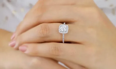 Lily Arkwright Platinum Engagement Rings for a Sophisticated Proposal